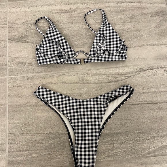 Gingham Bikini - Picture 5 of 5